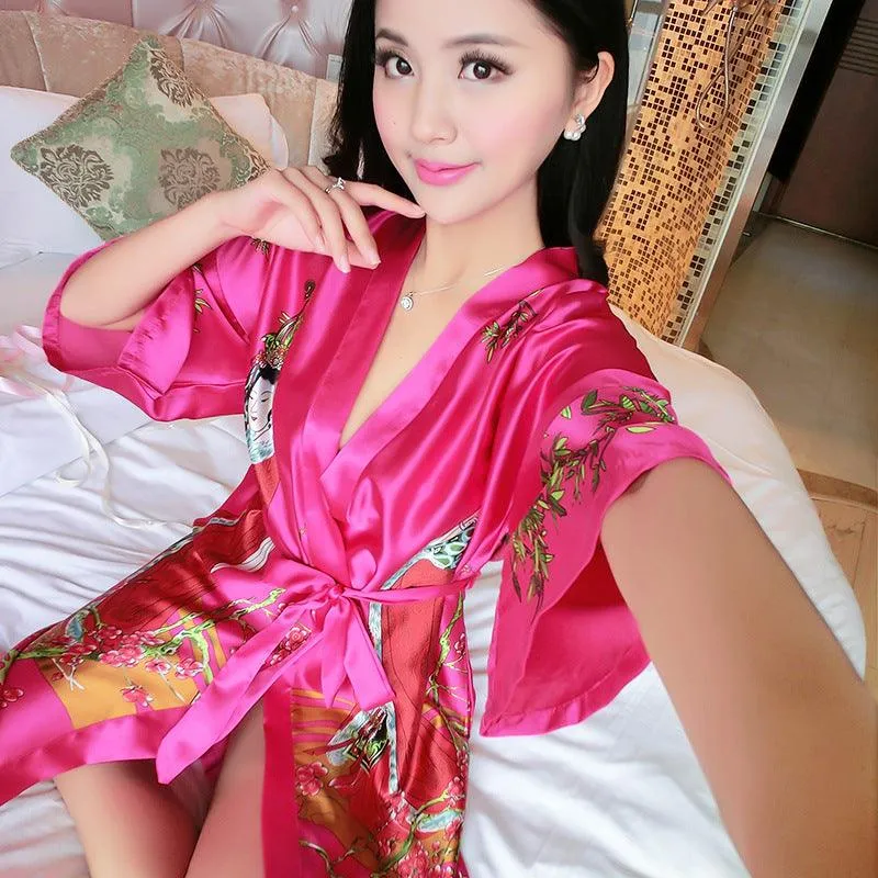 Ladies Silk Pajamas Classical Short Sleeve Bathrobe