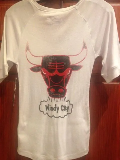 Women's Chicago Bulls White half Sleeve
